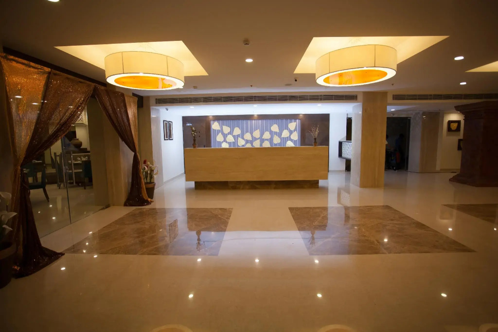 Hotel Ganpat Grand, Palani