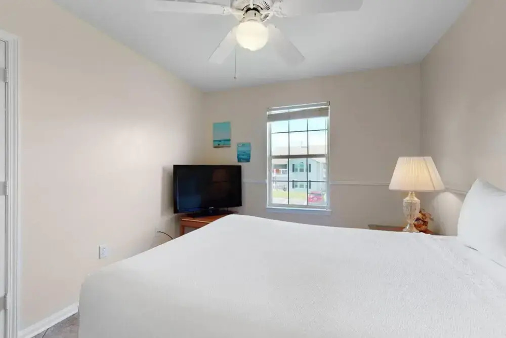 Colony Club E7 by Gold Star Vacation Rentals