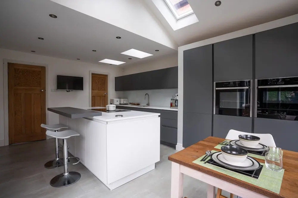 Contemporary Bright House 20 Min To Manc