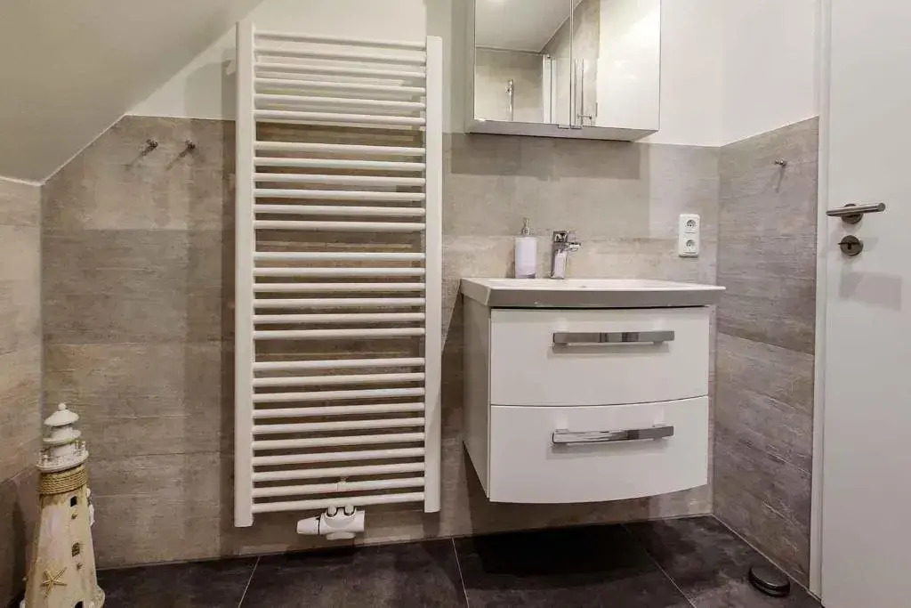 Ferienwohnung-56-WLAN-mit-Sonnenbalkon-Residenz-Meeresbrandung-Duhnen