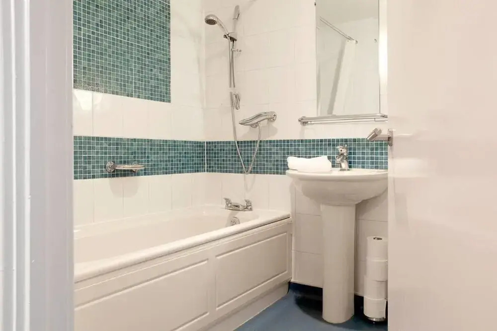 Ideally Located Convenient City Centre Studio Apartment