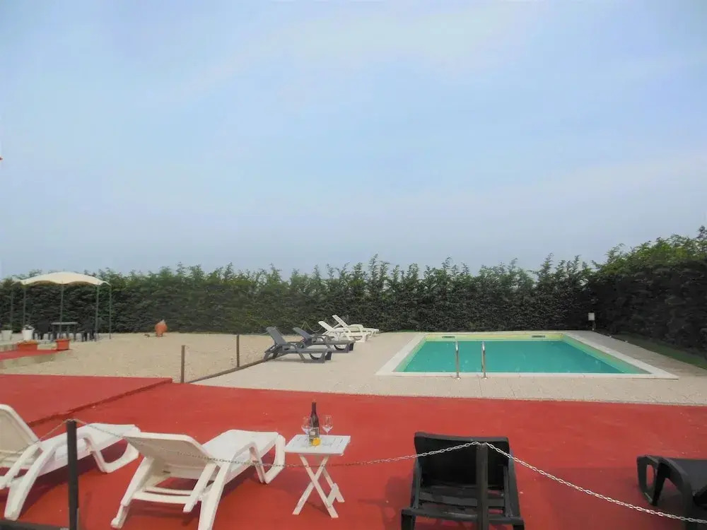 Holiday countryside home with swimming pool, sauna Less than 20km from the sea