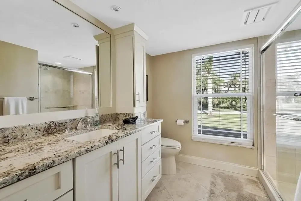Nassau Home #63930 4 Bedrooms 3 Bathrooms Home