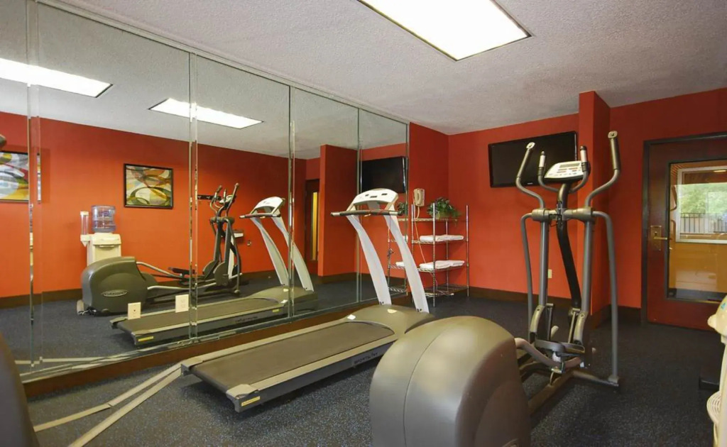 Holiday Inn Express Forsyth by IHG