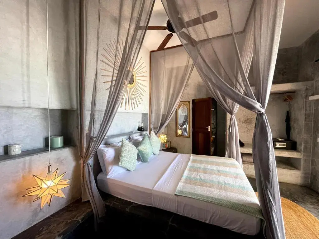 Joya Beach Suites & Villa