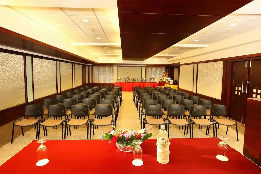 Hotel White Gate Residency -near to Vaikom Sri Mahadeva Temple