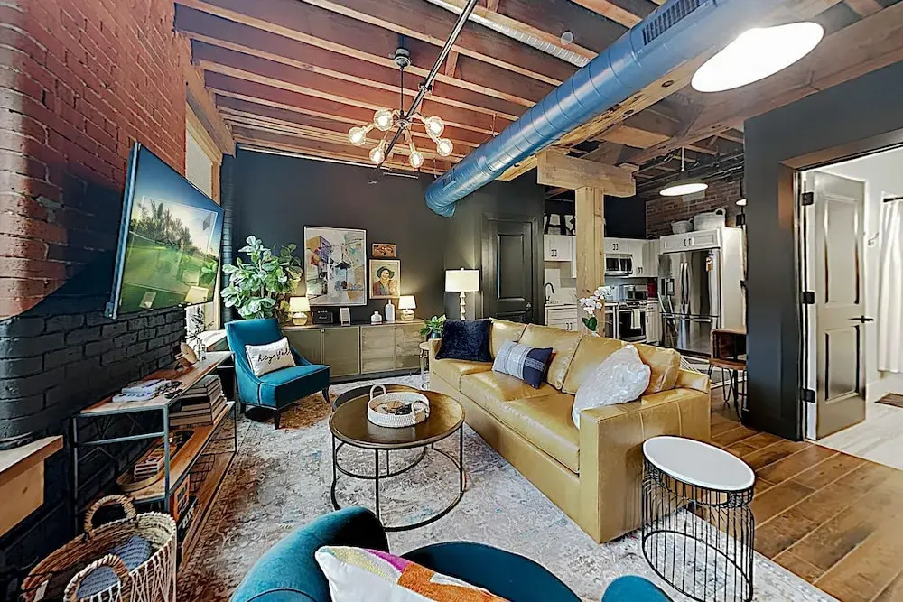 New Listing! Chic 1865 W/ Rooftop Deck 2 Bedroom Condo