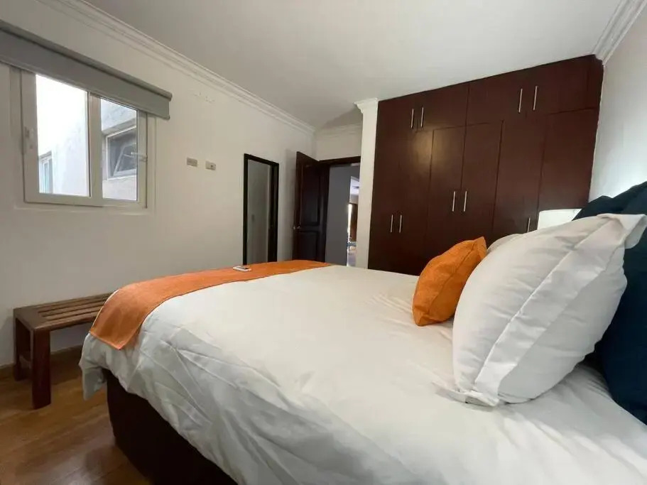 Full Apt. 2BD Near Malls and Rts(2A)