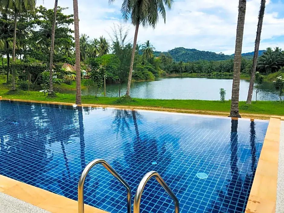 Khao Lak Golden Coconut Resort