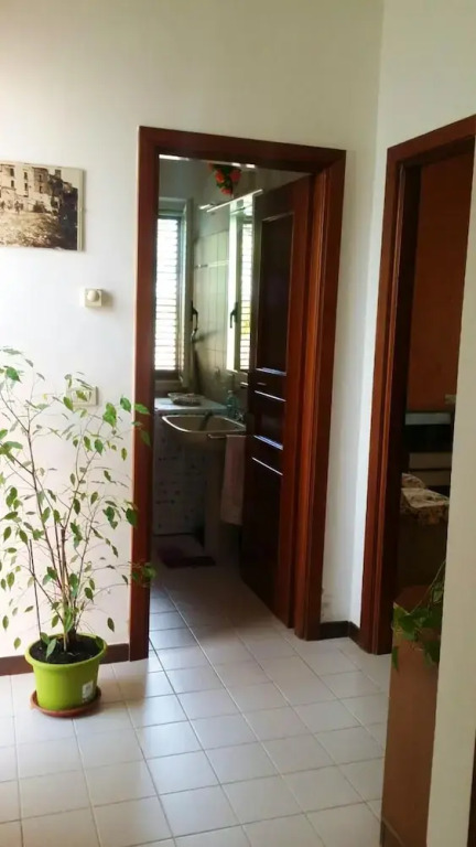House with 2 Bedrooms in Itri , with Furnished Terrace - 12 Km From the Beach