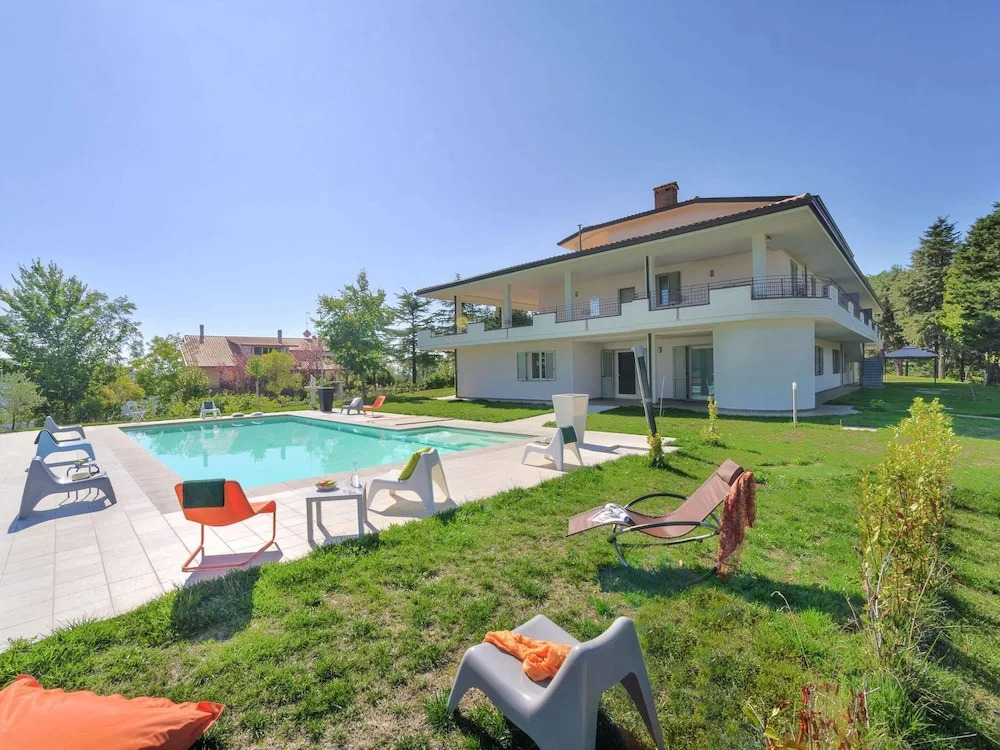 Grand Villa in Tavullia