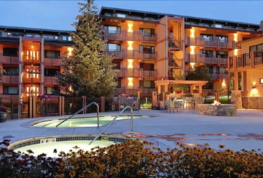 Stonebridge Condominiums