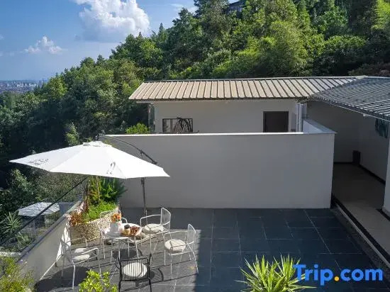Jingye Mountainside Homestay