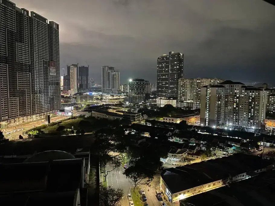 Stylish Romantic Couples Getaway at KL City 1419