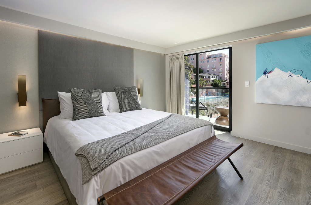 La Jolla Cove Suites