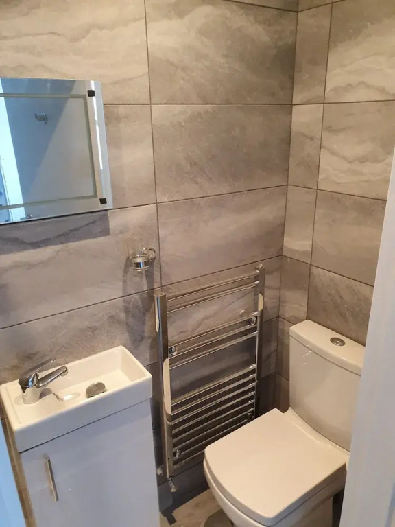City Centre, Detached 10 Person Accommodation