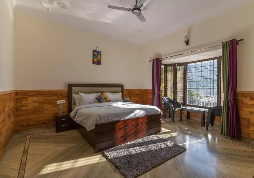 SaffronStays Willow Castle, Bhimtal - Pet-Friendly Home Near Bhimtal Lake