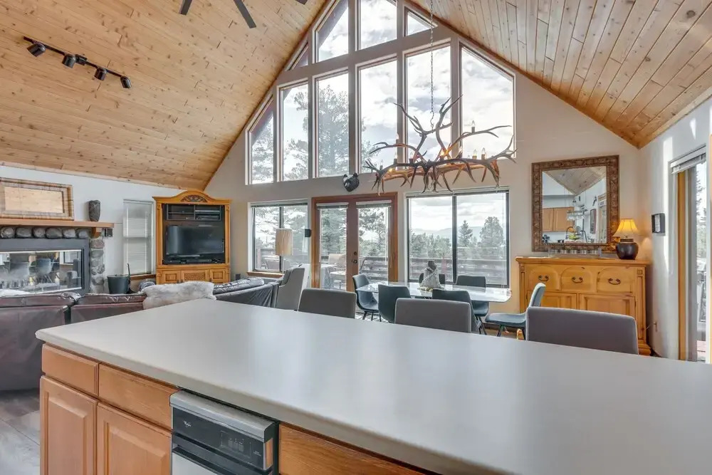 Angel Fire Retreat w/ Hot Tub ~ 5 Mi to Skiing