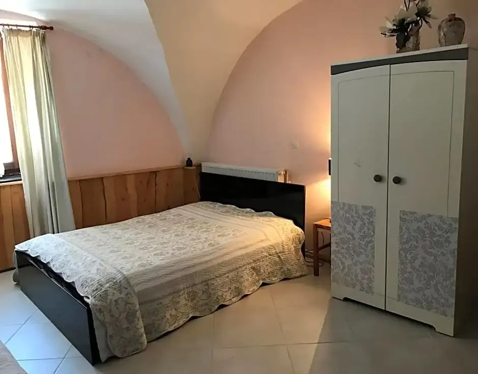 Le Rocher des Ducs, Chambres dhôtes, parking privé, abris motos