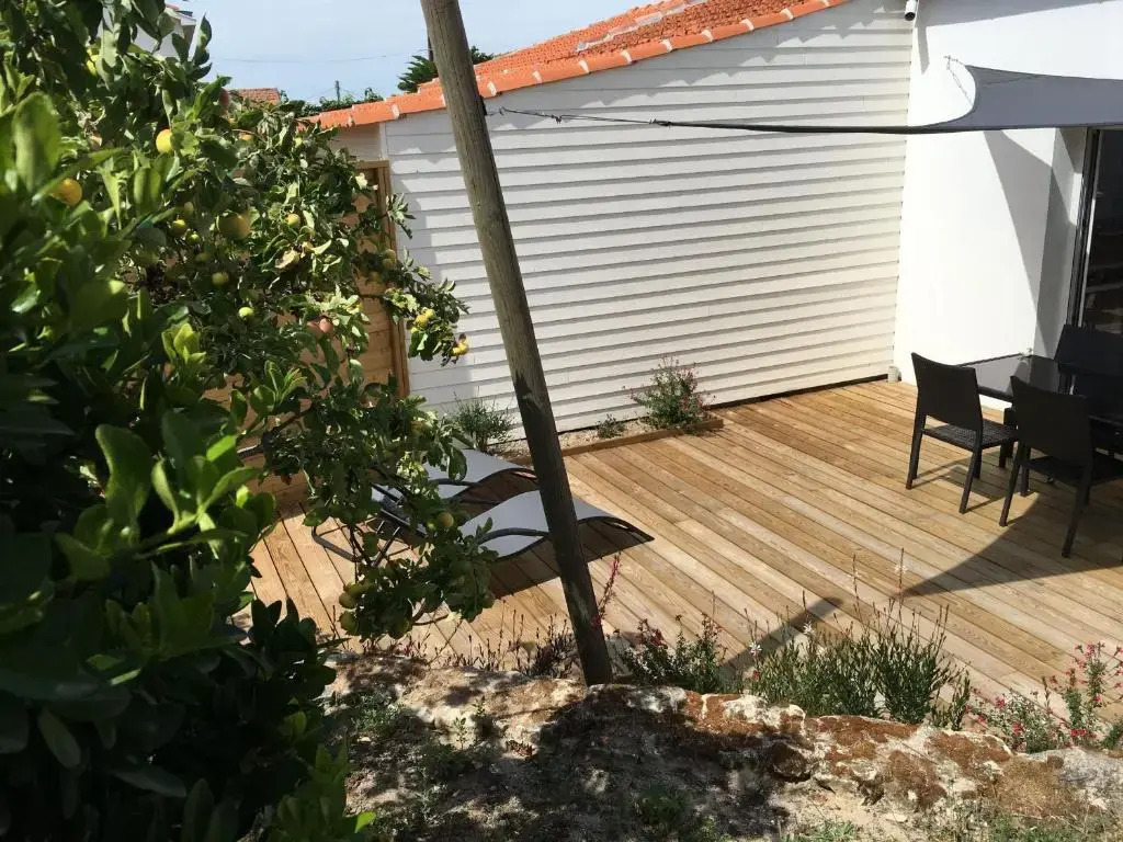 Maison rénovée proche mer avec terrasse, parking privé et wifi à Barbâtre - FR-1-426-440