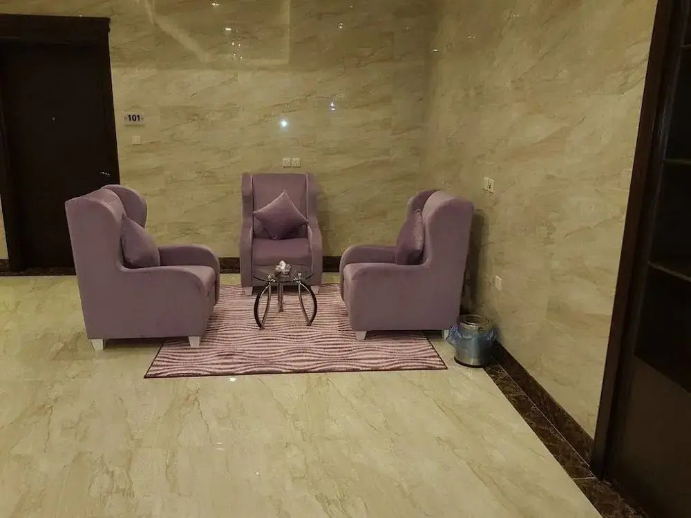 Tiran Island Suites