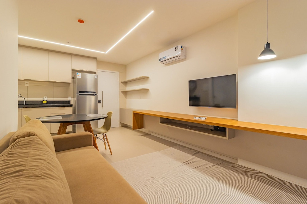 Parque do Cais #1210 - Apt With a View by Carpediem