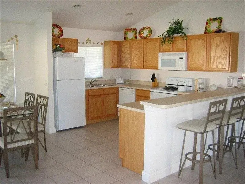 Florint Pool Homes