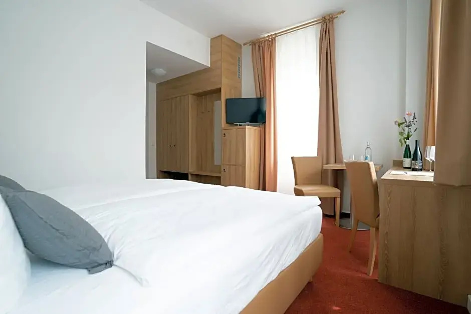 Nineofive Hotel