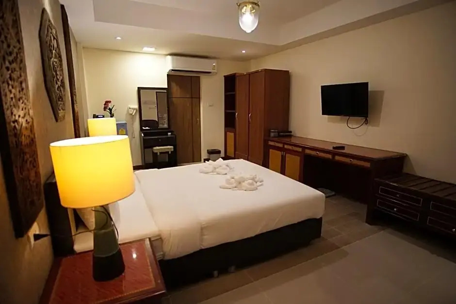 Kim Hotel At Bangplong