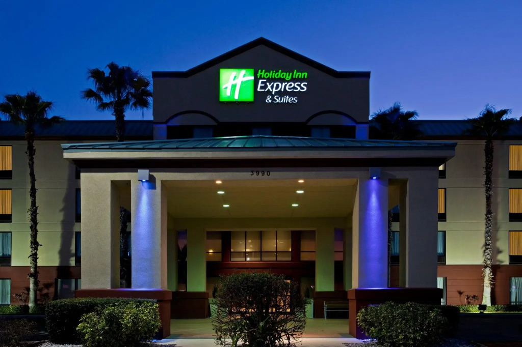 Holiday Inn Express Hotel & Suites Tampa-Oldsmar by IHG
