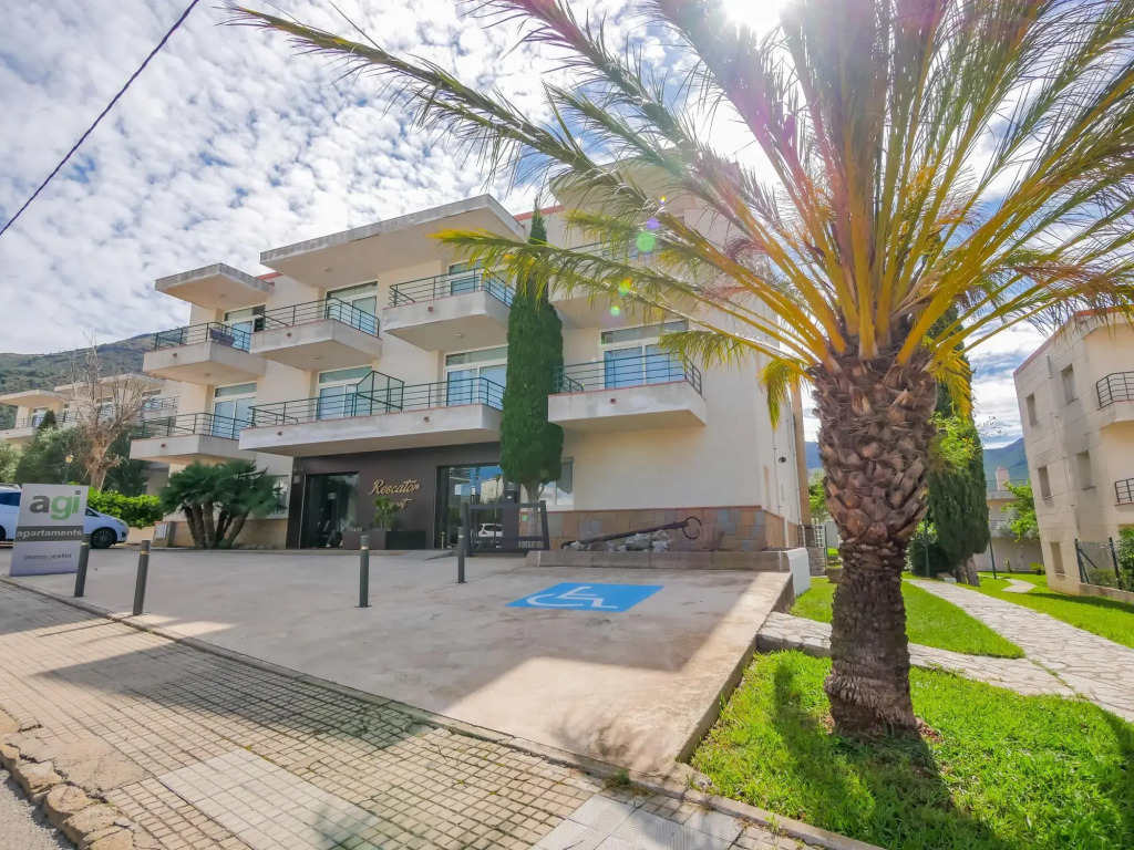 Rescator Resort 322 in Roses