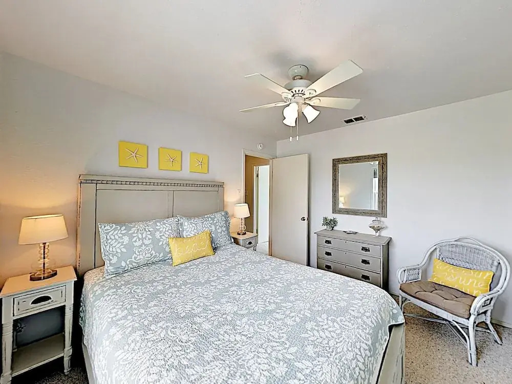 Oceanview Hideaway in Lost Colony by RedAwning