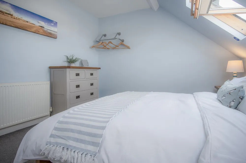 The Nest - 1 Bedroom Apartment - Tenby