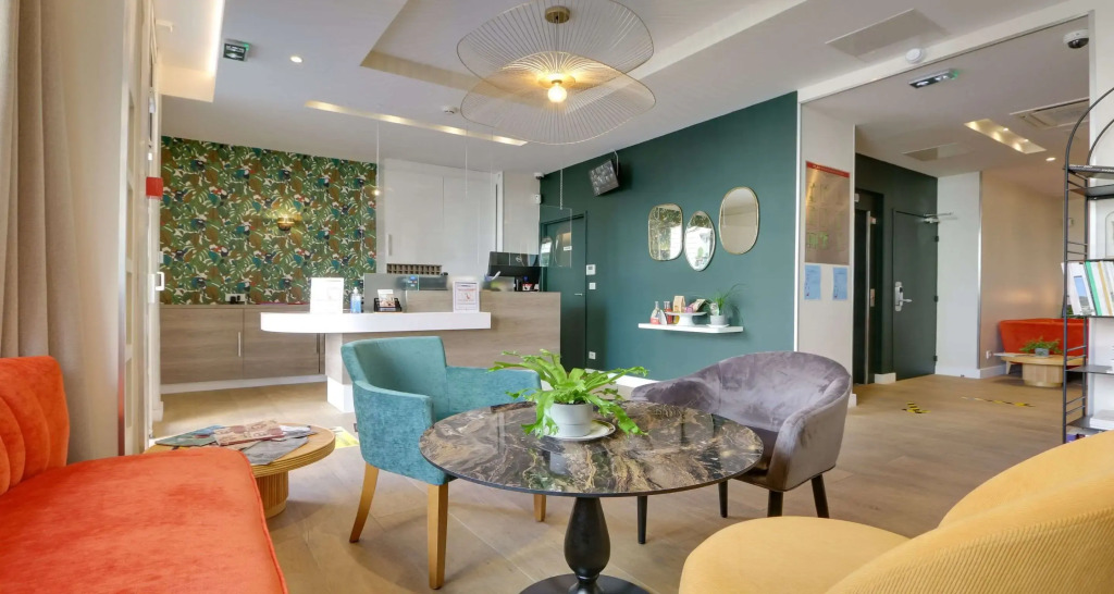 Hotel Apolonia Paris Montmartre; Sure Hotel Collection by Best Western