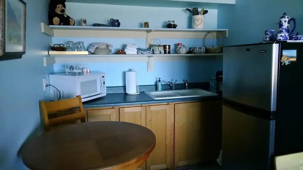 Lazy Inn Bed and Breakfast