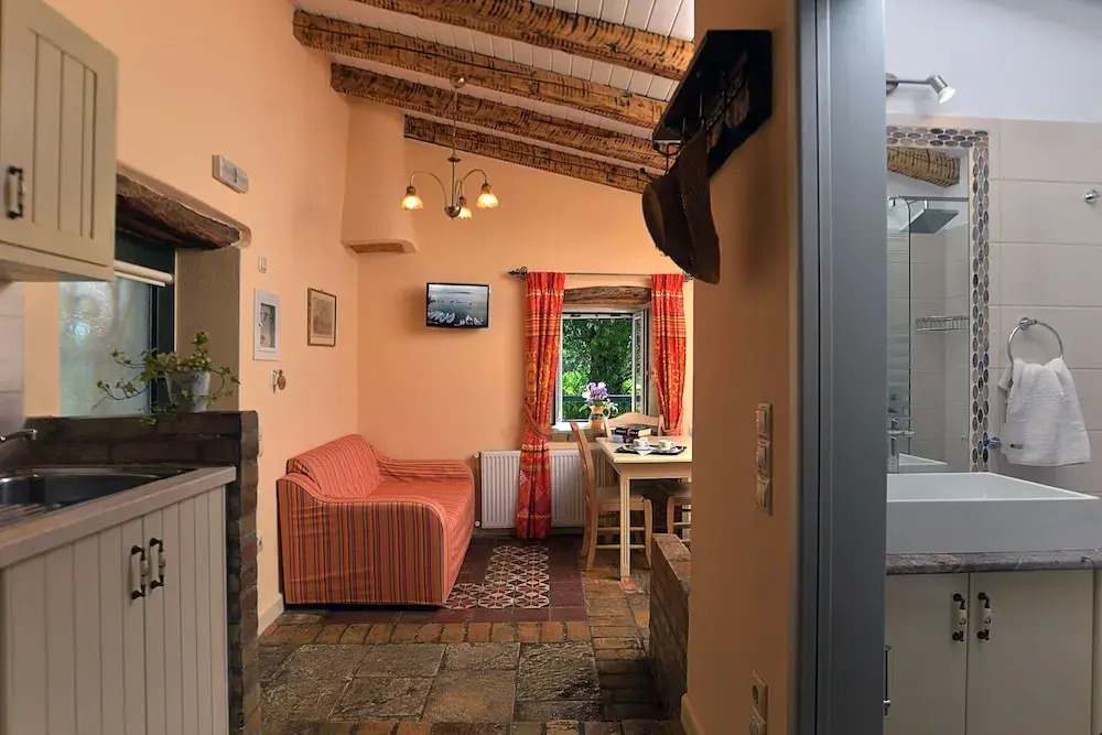 Villa Anna Apartments