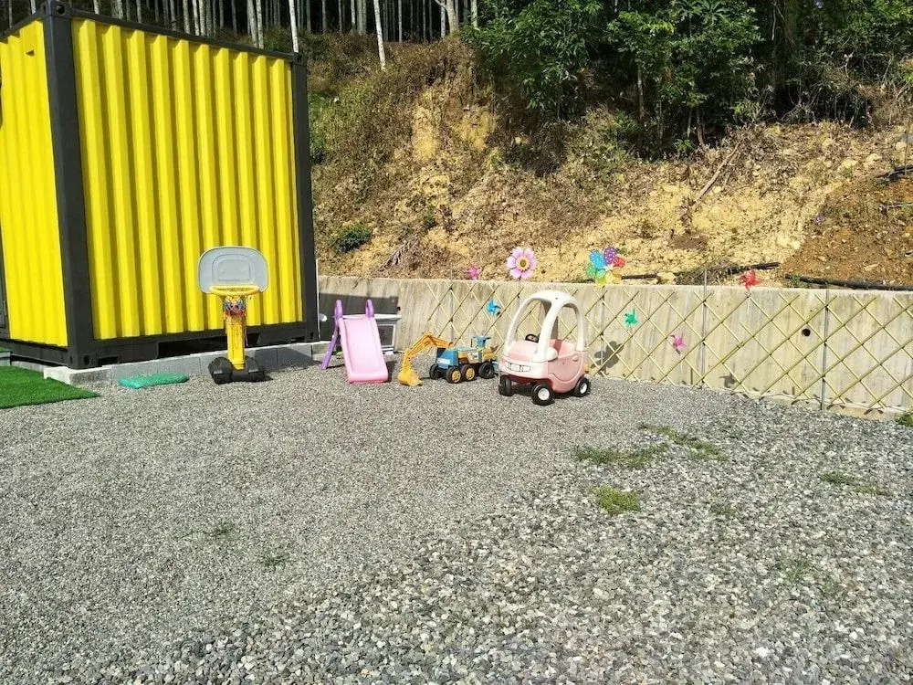 Rainbow Container