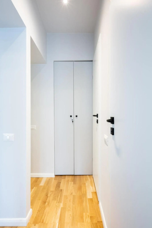 Bright 2BR Flat - Top Location - Green Views