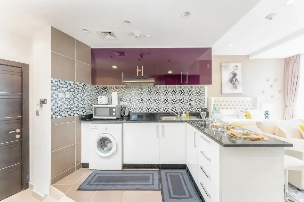 Cayan Tower - The Artist Studio