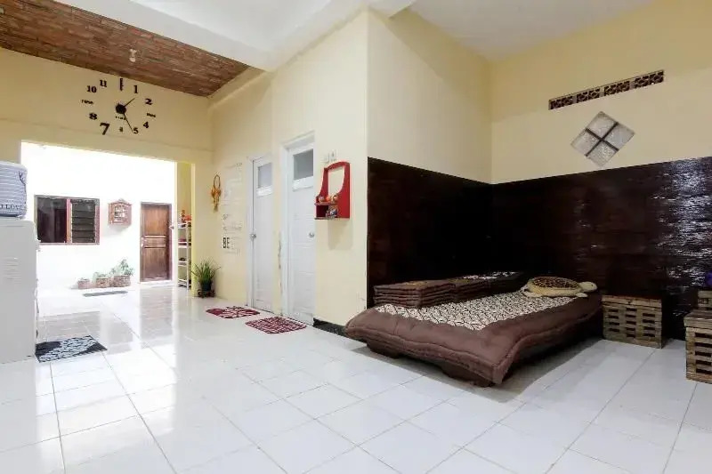Andakara Homestay by ZUZU