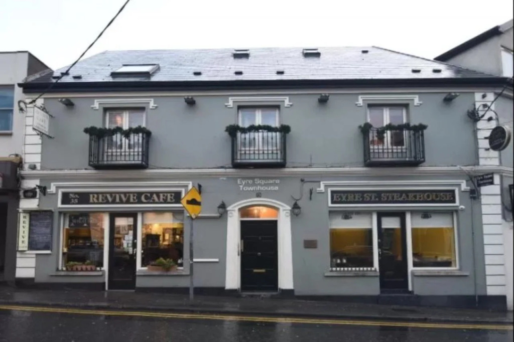 The Eyre Square Townhouse