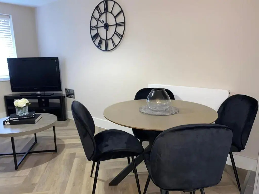 Roomotel - Sir Robert Peel Court
