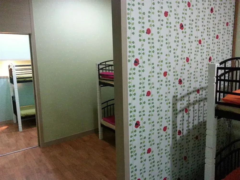 Champ Guesthouse