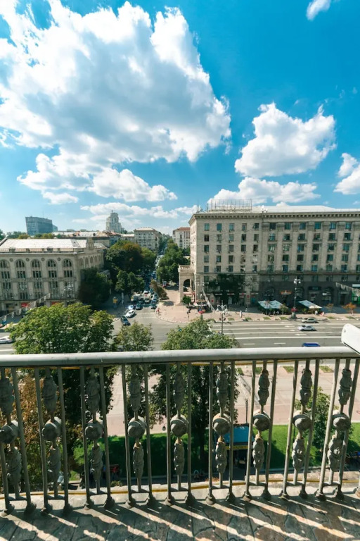Апартаменты на Крещатике, 17-39