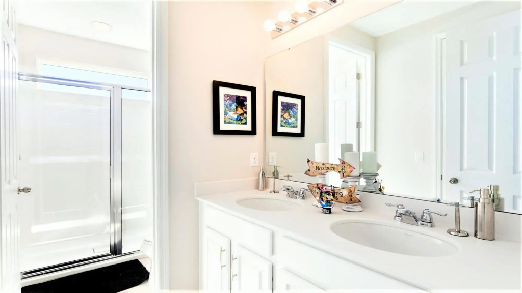 Spacious 9BR Family Villa INCLUSIVE CLUBHOUSE