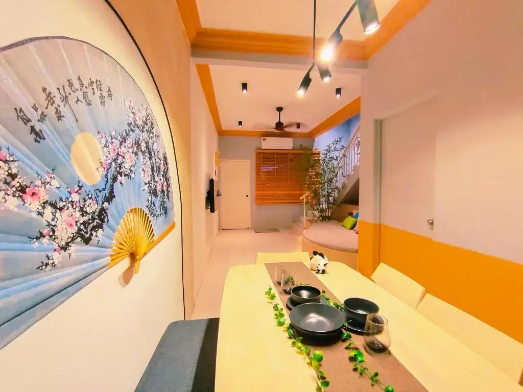 Kulai Dream Homestay 4room 16pax @near Kulai Aeon, JPO, Senai Airport, Legoland