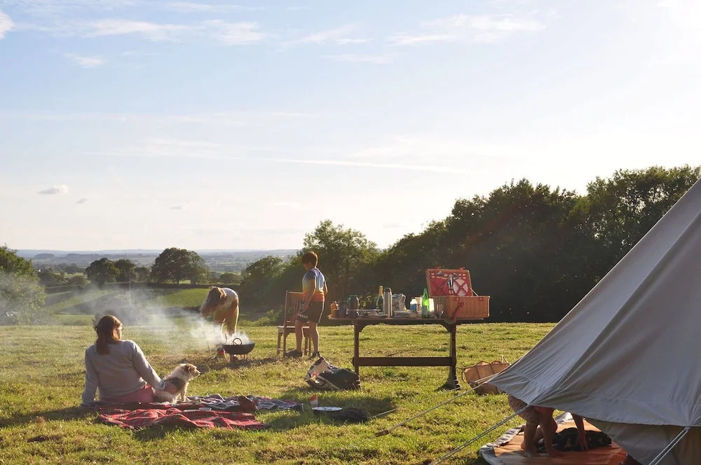Immaculate and Cosy Bell Tent in Shaftesbury, UK