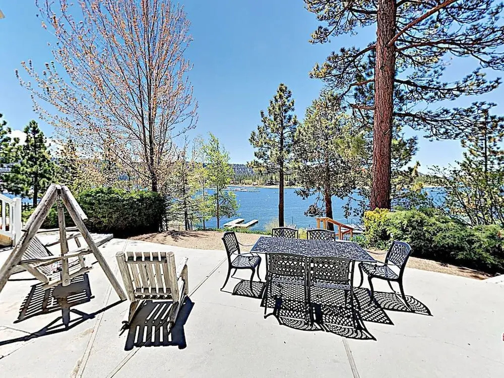 39537 Lake Dr Home - 3 Br home by RedAwning