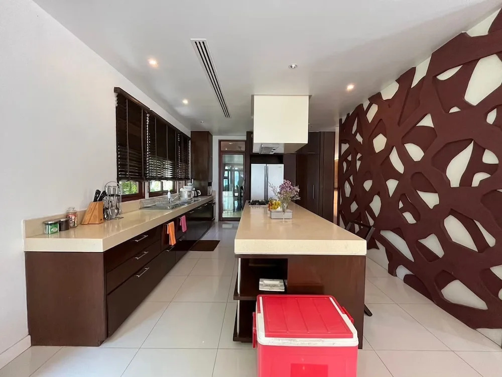 Amatapura Beach Villa 1