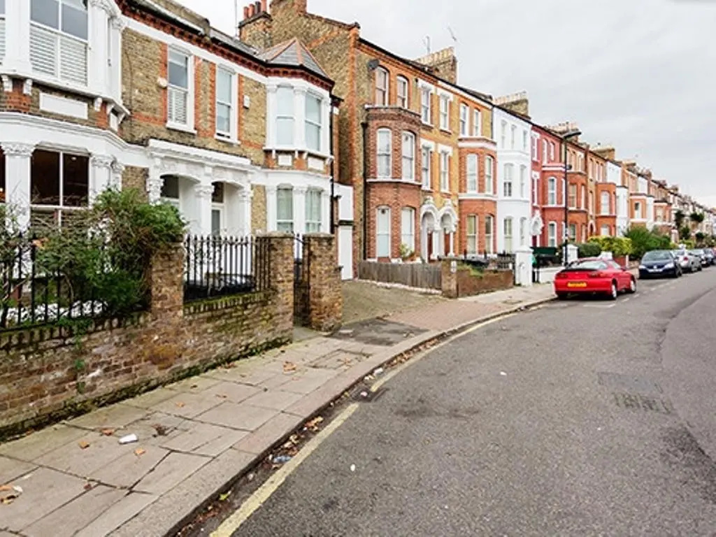 Veeve  Traditional 5 Bed House Orlando Road Clapham
